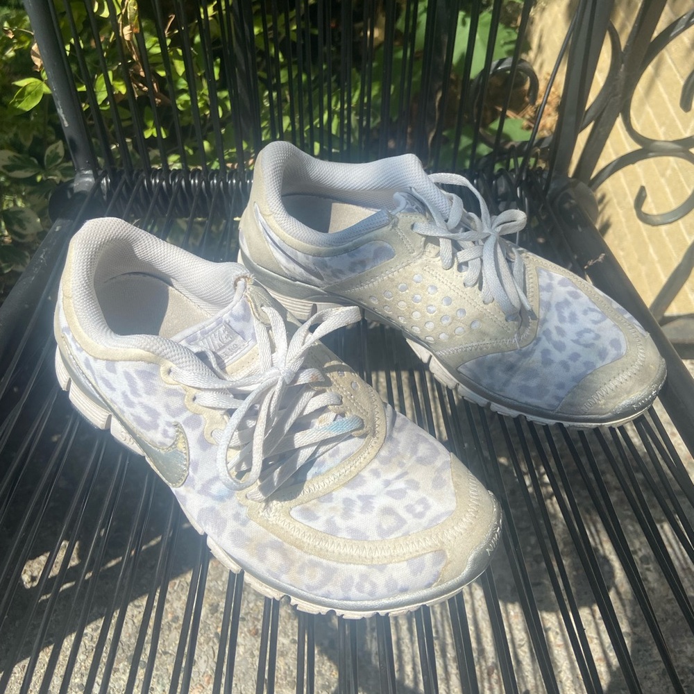 Nike Free 5.0 White And Leopard Running Shoes